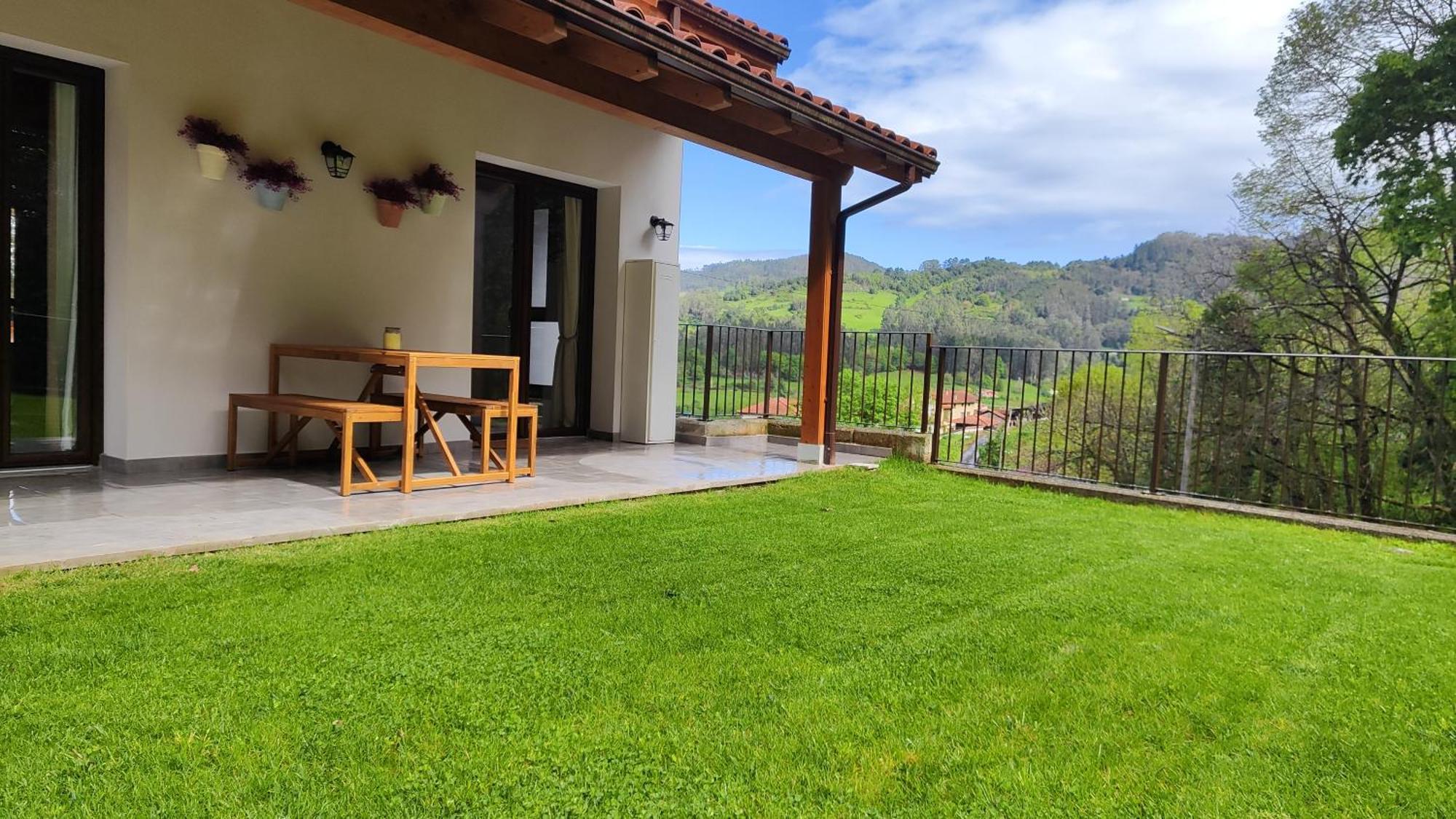 Reguero Gato Turismo Rural Candamin Exterior photo